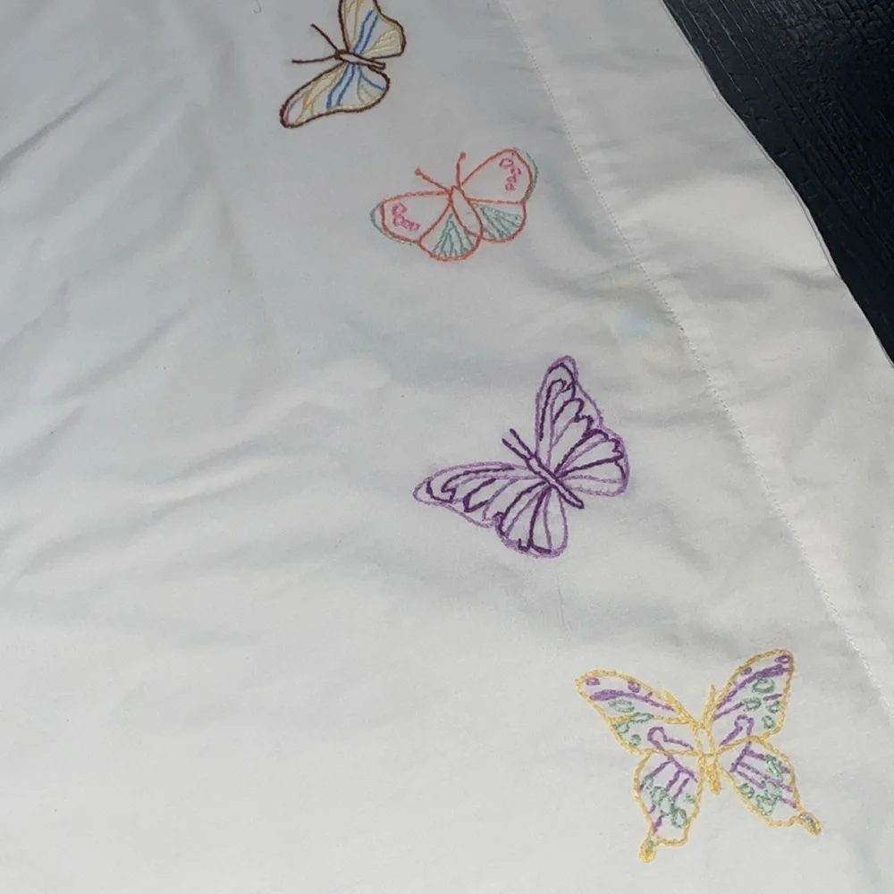 Martha‎ Stewart Butterfly Embroidered Standard Pillowcase (1)